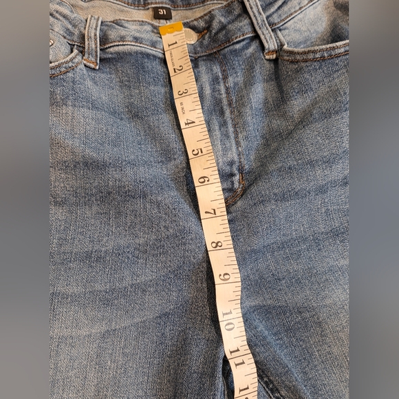 Judy Blue Distressed Jean High Rise 27" Inseam- SIZE 31 - Picture 3 of 6